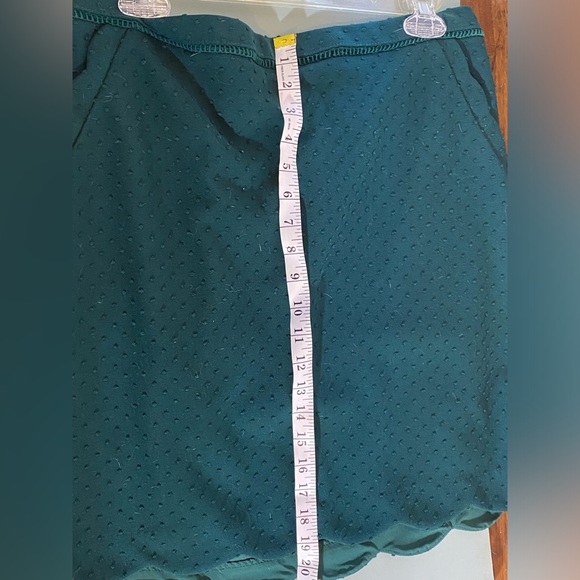 Dark green, elastic waist skirt. Mid Thigh XL - Picture 4 of 5